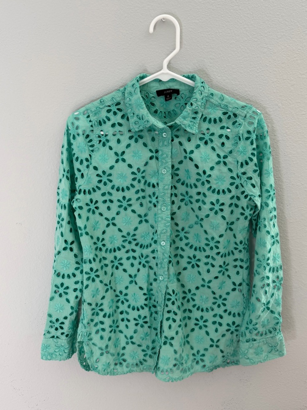 J. Crew Women’s Mint Crochet Green Eyelet Button-Down Shirt- Size 6 - Picture 1 of 10